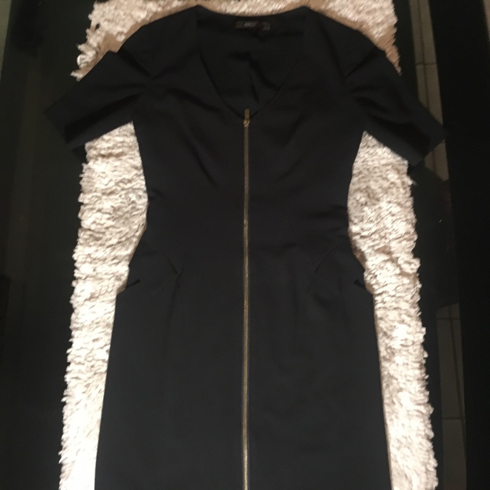 BCBG MAXAZRIA Women Zippered with pockets dress